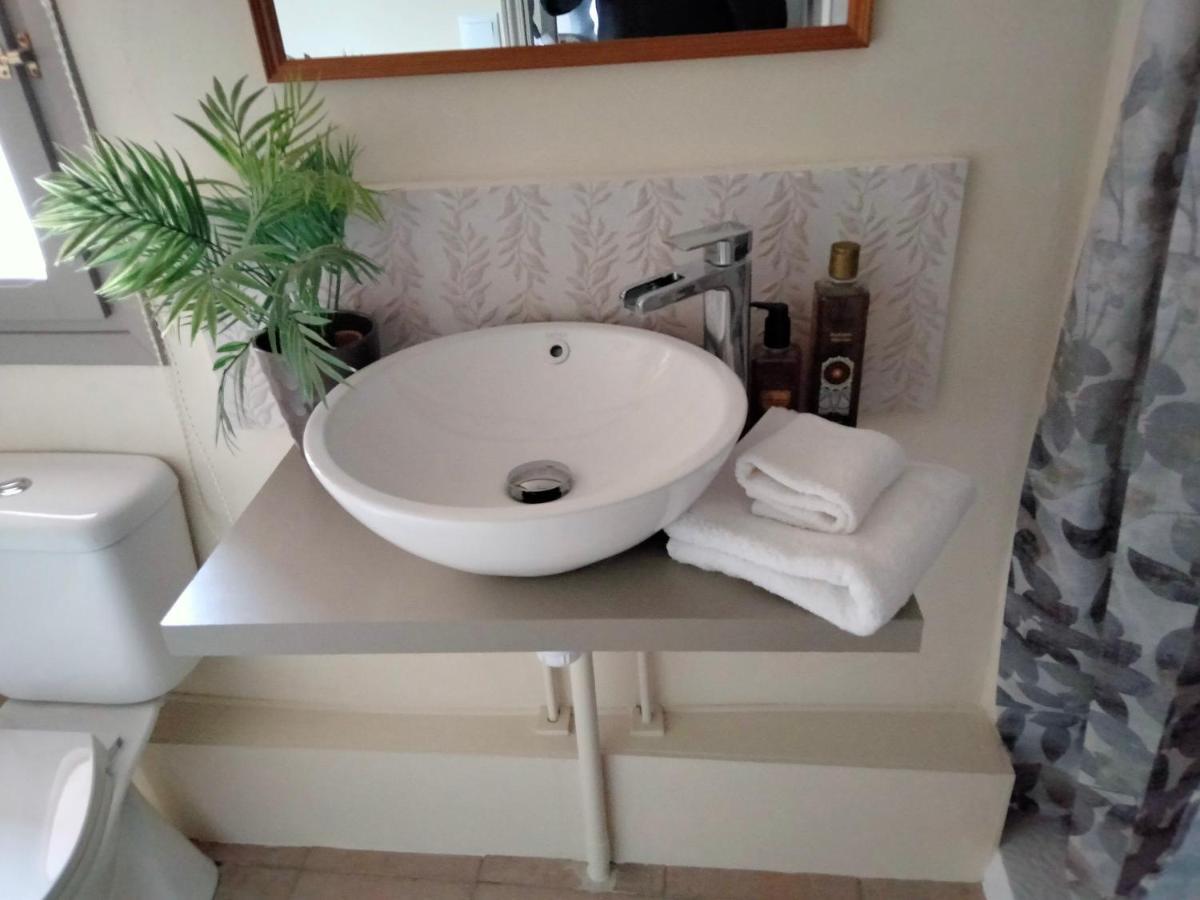 Les Penyetes Boutique Bed And Breakfast Campell Esterno foto